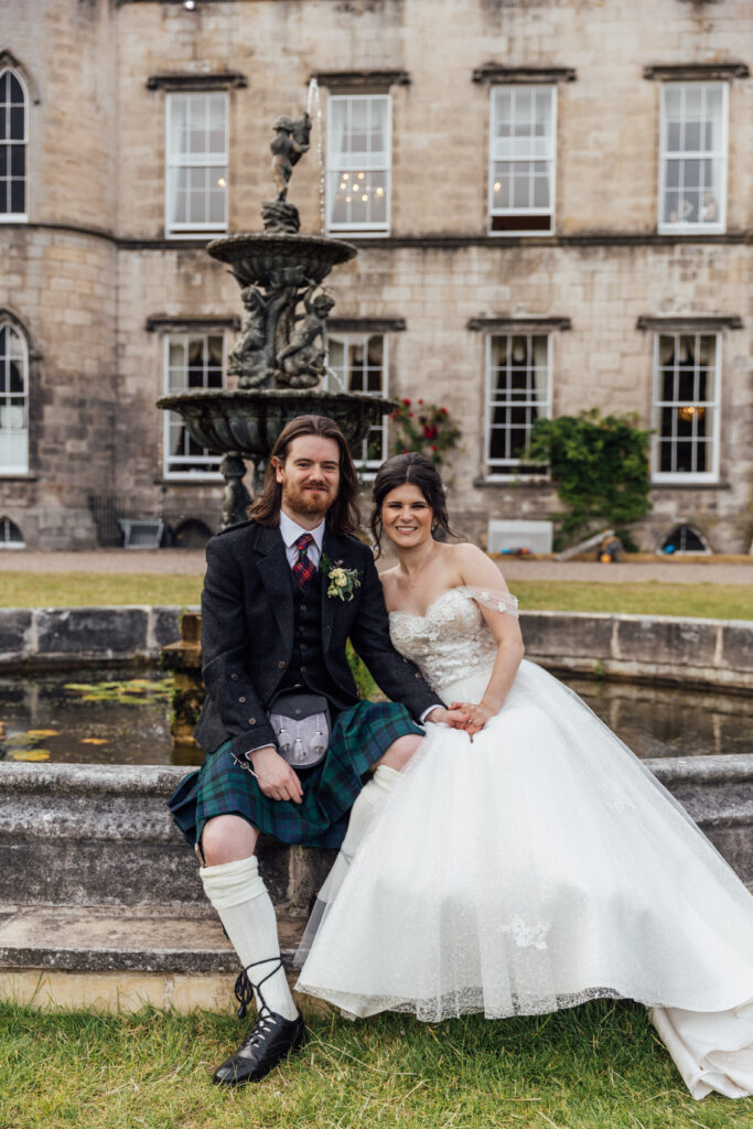 Bride and groom at Melville Castle, an Edinburgh wedding venue